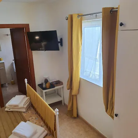Feliza Kwatera prywatna Güime