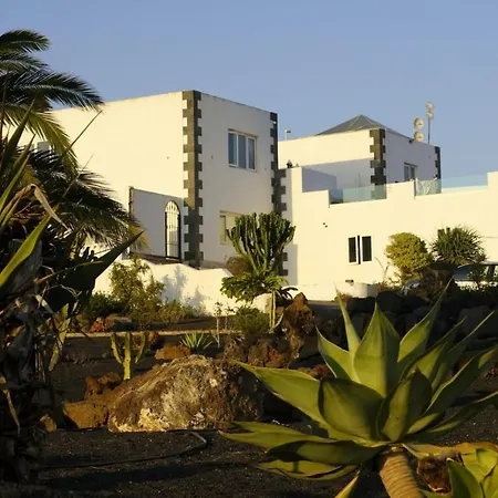 Feliza Habitación en casa particular Güime